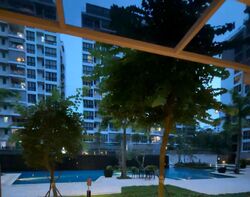 Sea Esta (D18), Condominium #578512521